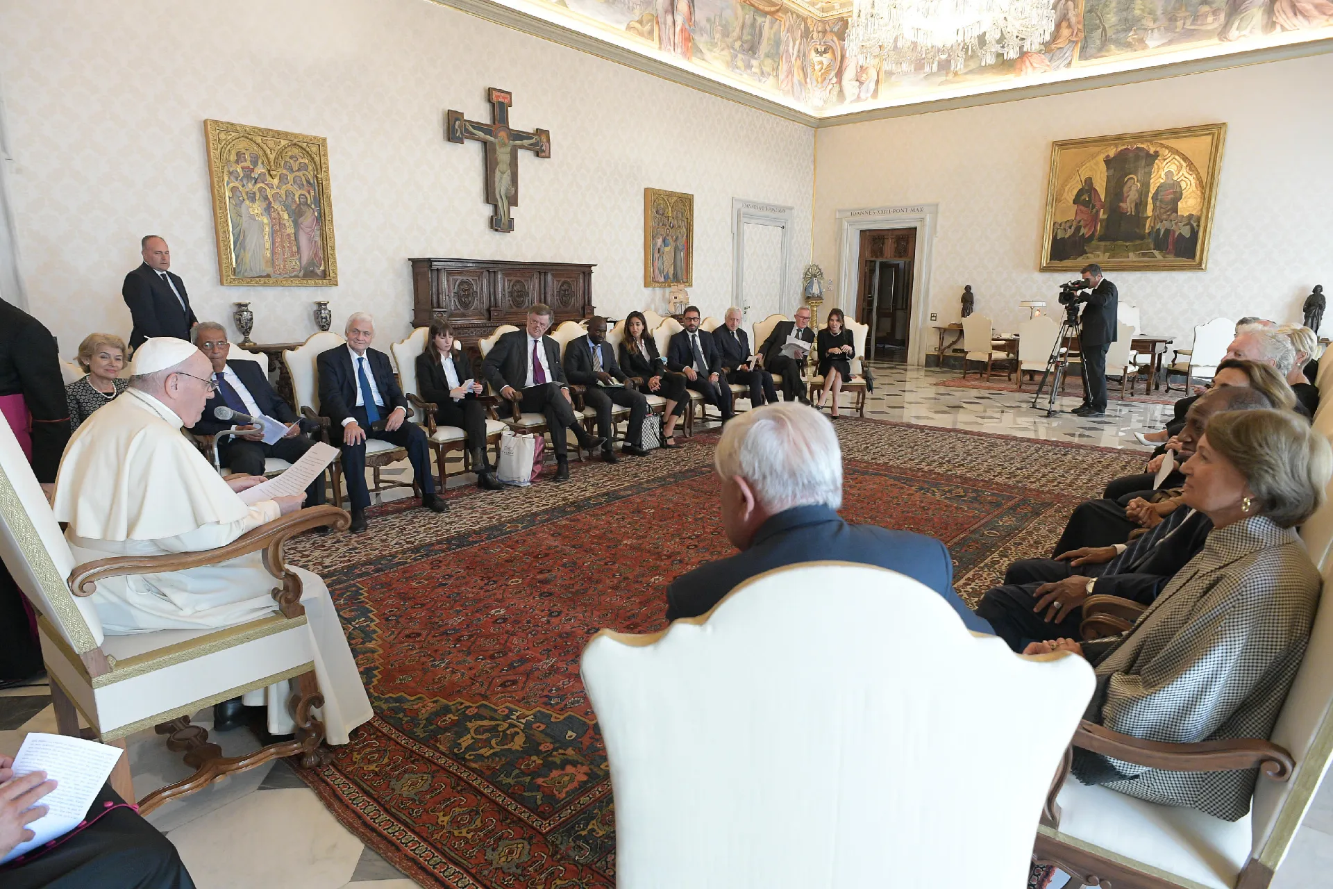 Pope Francis meets with members of Leaders Pour la Paix at the Vatican on Sept. 4, 2021.?w=200&h=150